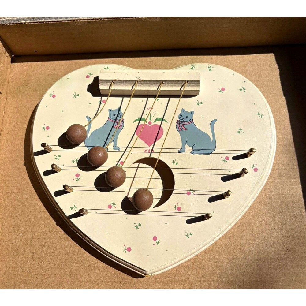 Vintage Heart-Shaped Wood & Metal Door Chime, Cats Floral Pattern